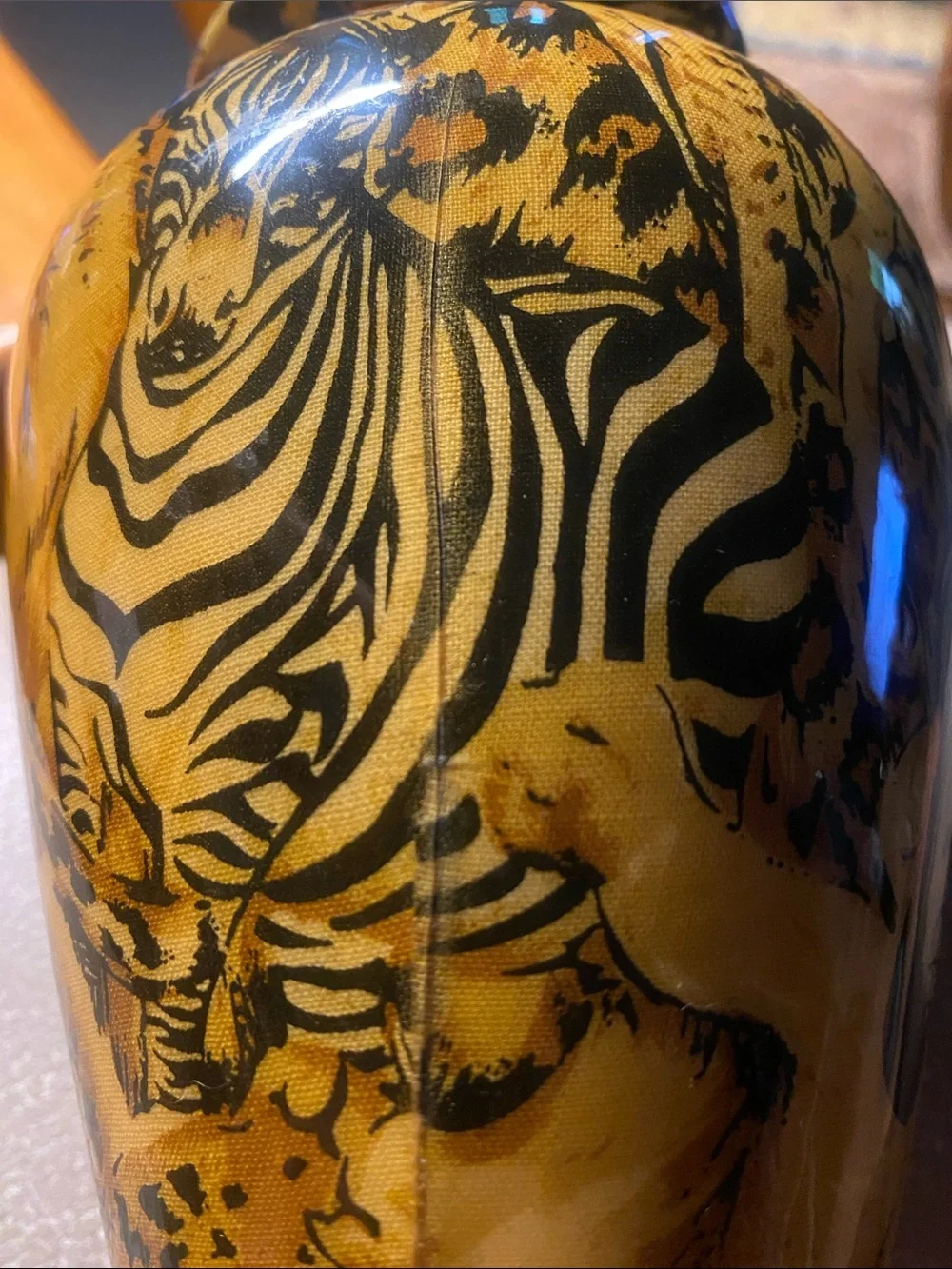 Vintage Safari Decorative Vase: African Jungle Patchwork Ceramic Decor - Picture 11 of 12